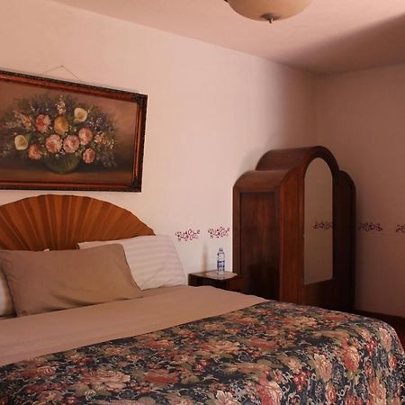 Hotel Posada Chamacuero Comonfort Esterno foto