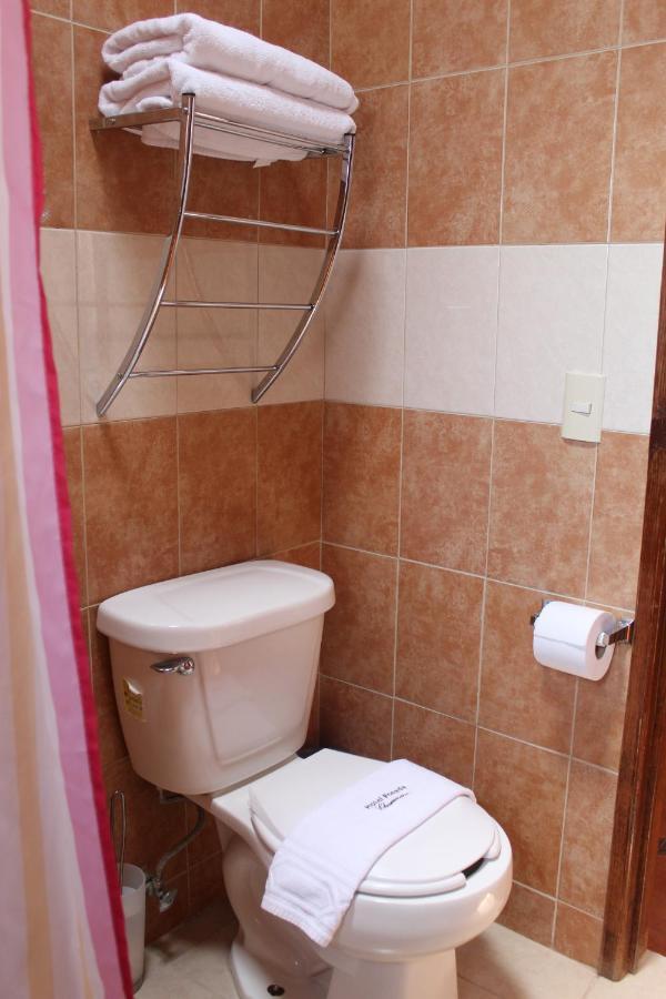 Hotel Posada Chamacuero Comonfort Esterno foto