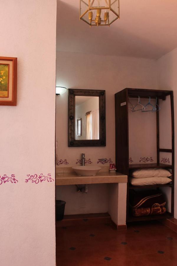 Hotel Posada Chamacuero Comonfort Esterno foto